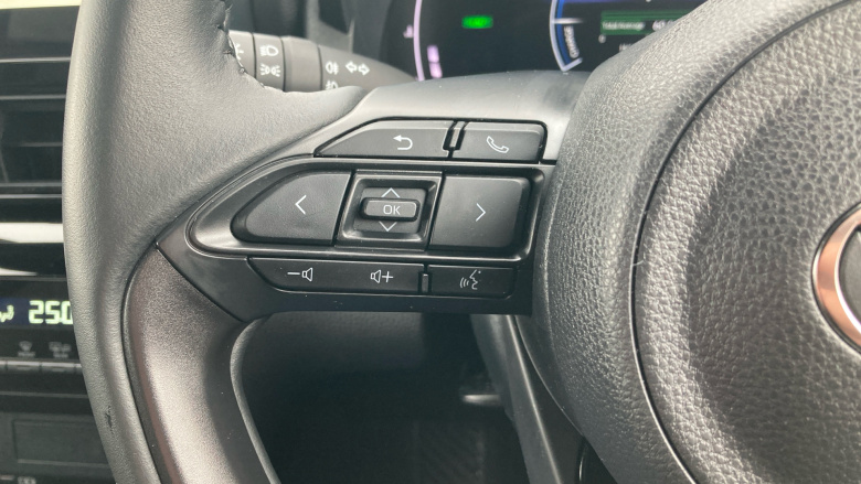 Toyota Yaris Cross 1.5 Hybrid Design 5dr CVT Hybrid Estate